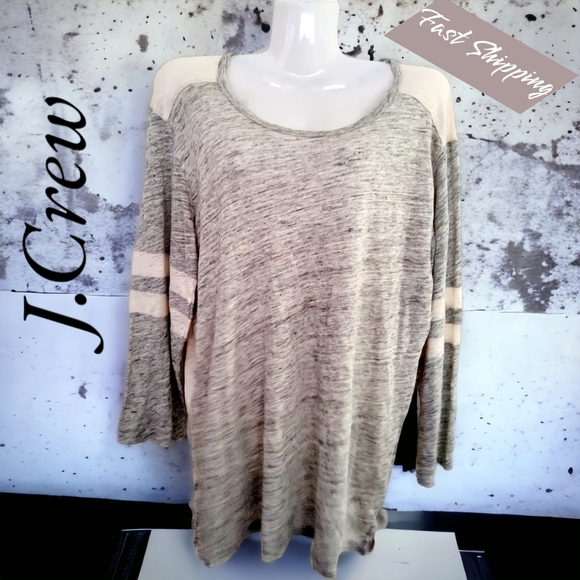New!! J.Crew Designer Grey and Ivory Colorblock Warm 3/4 Sleeve Top!! Size M. - Picture 4 of 15